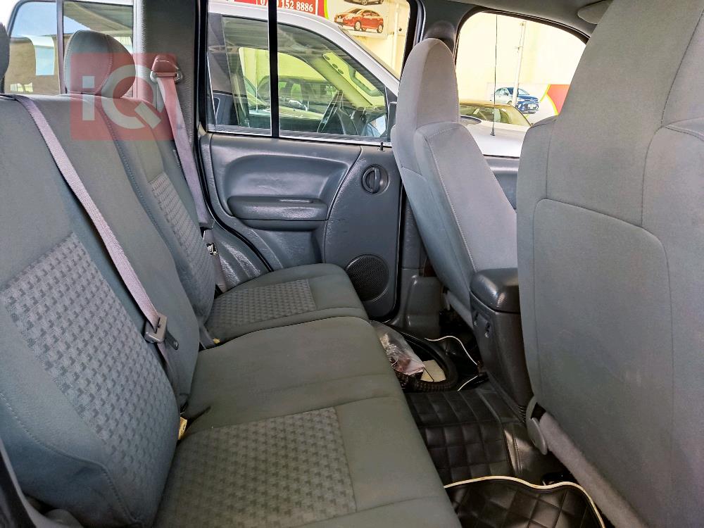 جیپ لیبێرتی